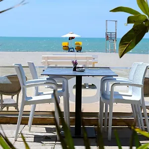 Hotel Andi Kryemëdhej